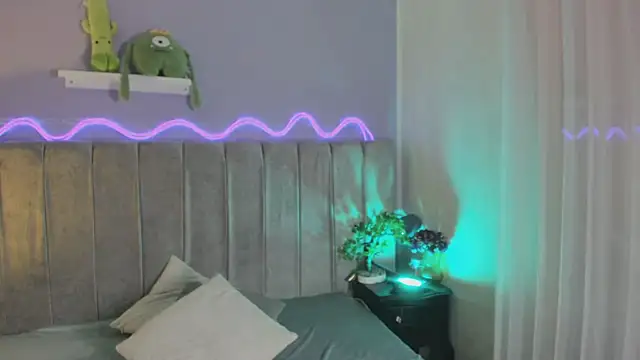 EvaaStevens online show from 01.09.26