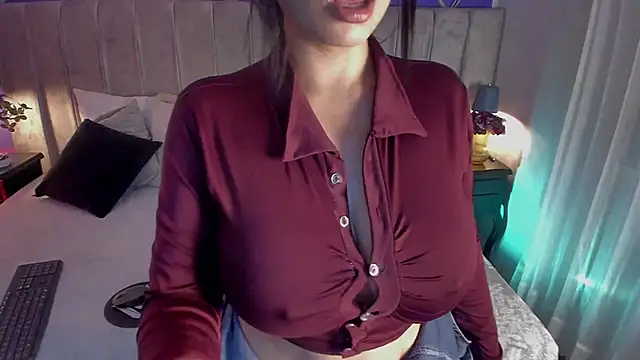 EvaaStevens online show from 06.13.26