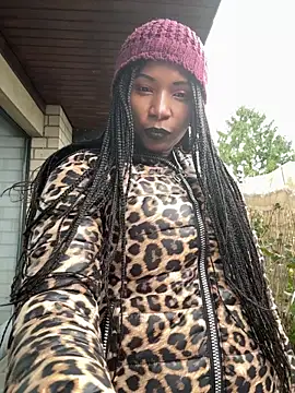 Shantel-Olivia online show from 12.17.25