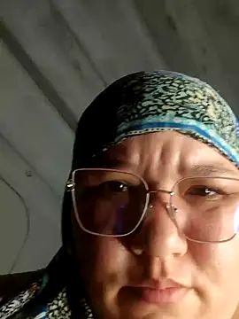 Snapshot of adhara-daaal chatting on 02.01.25 adhara-daaal online show from 02.01.25