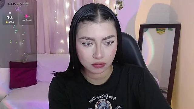 mily thomson b  online show from 06.12.26