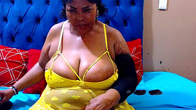 ebonycandy10 online show from 03.20.25