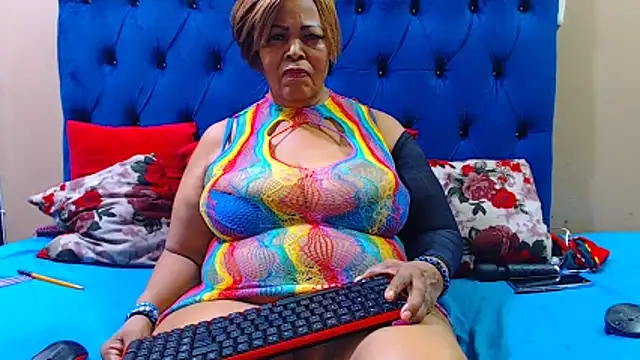 ebonycandy10 online show from 04.25.26