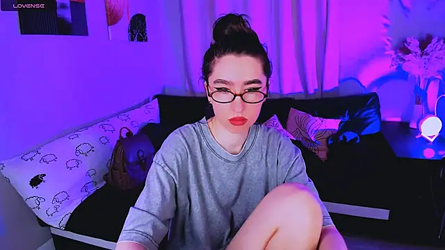 Lily xBabe online show from 11.05.25