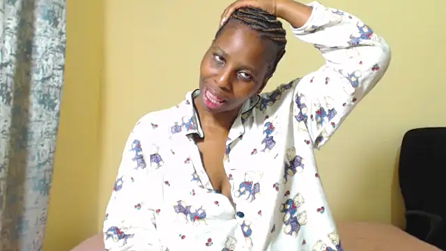 Snapshot of Kadibabe chatting on 10.02.25 Kadibabe online show from 10.02.25