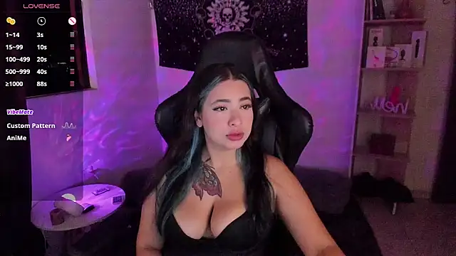 sweetcoralinee online show from 02.21.25