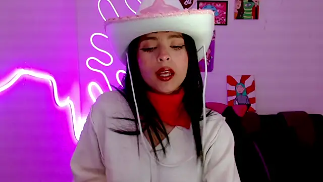 Kind Scarlett online show from 02.10.25