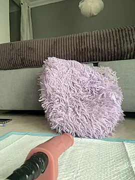 Snapshot of emiss_ chatting on 01.29.25 emiss online show from 01.29.25