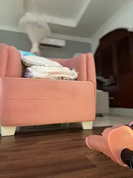 Snapshot of emiss_ chatting on 03.13.25 emiss online show from 03.13.25