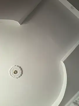 Snapshot of emiss_ chatting on 10.27.25 emiss online show from 10.27.25