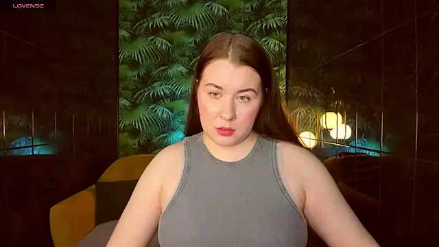 Snapshot of ShedarBrooks chatting on 12.17.24 ShedarBrooks online show from 12.17.24