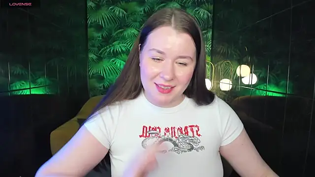 Snapshot of ShedarBrooks chatting on 12.23.24 ShedarBrooks online show from 12.23.24