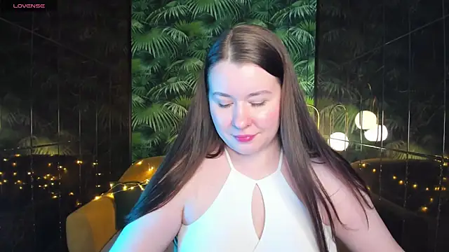 Snapshot of ShedarBrooks chatting on 12.27.24 ShedarBrooks online show from 12.27.24