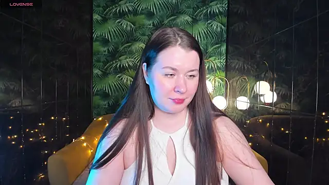 Snapshot of ShedarBrooks chatting on 12.27.24 ShedarBrooks online show from 12.27.24