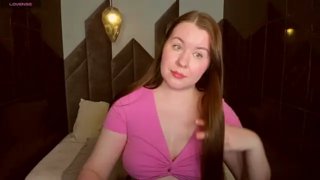 Snapshot of ShedarBrooks chatting on 01.17.25 ShedarBrooks online show from 01.17.25