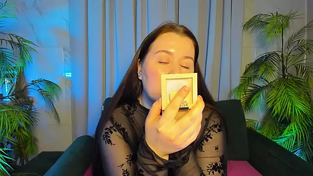 Snapshot of ShedarBrooks chatting on 10.03.25 ShedarBrooks online show from 10.03.25