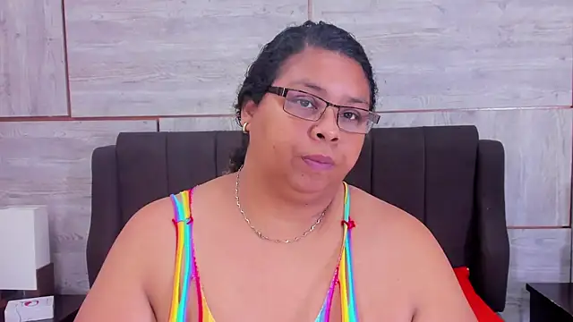 Lynn Jones online show from 02.05.25