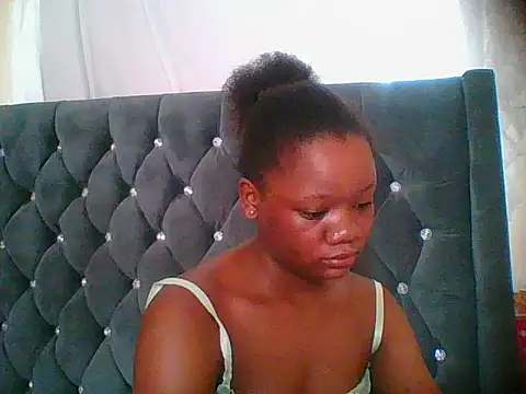 HotJeylee online show from 12.21.25