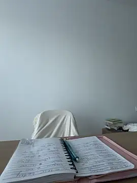 Snapshot of streetdoll chatting on 10.27.25 streetdoll online show from 10.27.25