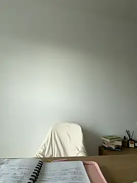 Snapshot of streetdoll chatting on 10.31.25 streetdoll online show from 10.31.25