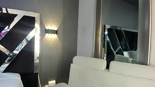 PaulinaDuarte online show from 07.07.26