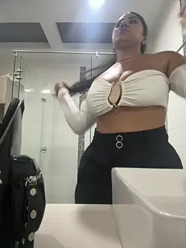 PaulinaDuarte online show from 07.10.26