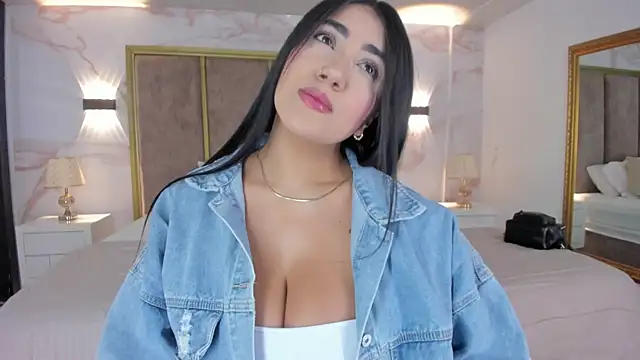 PaulinaDuarte online show from 08.08.26