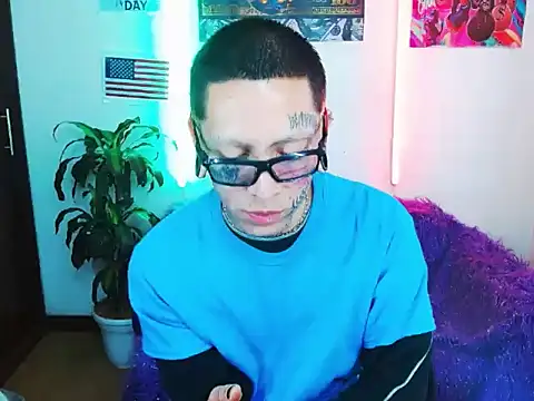 Snapshot of deivid_estrada chatting on 01.28.25 deivid estrada online show from 01.28.25