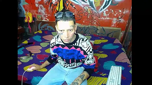 Snapshot of deivid_estrada chatting on 02.24.25 deivid estrada online show from 02.24.25