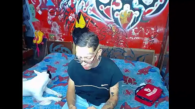 Snapshot of deivid_estrada chatting on 03.08.25 deivid estrada online show from 03.08.25