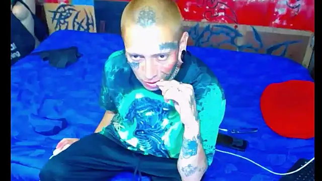 Snapshot of deivid_estrada chatting on 10.02.25 deivid estrada online show from 10.02.25