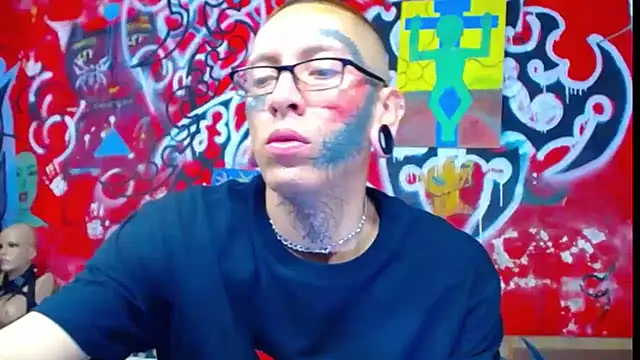 Snapshot of deivid_estrada chatting on 10.08.25 deivid estrada online show from 10.08.25