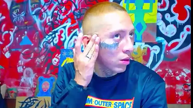 Snapshot of deivid_estrada chatting on 10.09.25 deivid estrada online show from 10.09.25