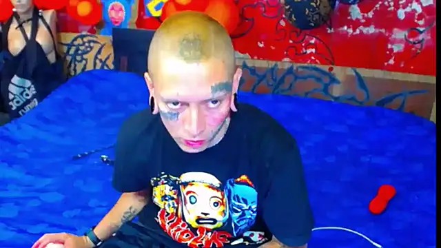 Snapshot of deivid_estrada chatting on 10.20.25 deivid estrada online show from 10.20.25