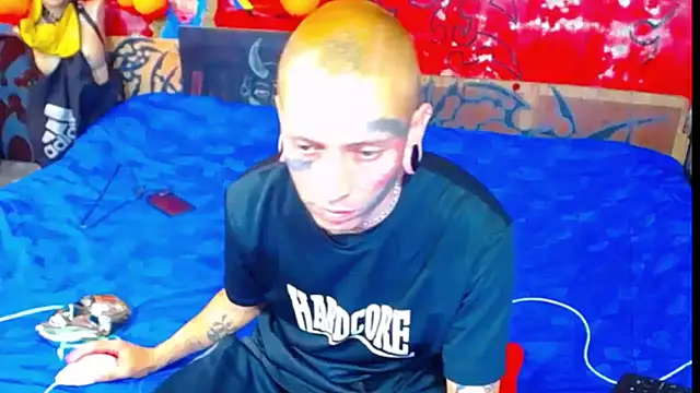 Snapshot of deivid_estrada chatting on 10.22.25 deivid estrada online show from 10.22.25