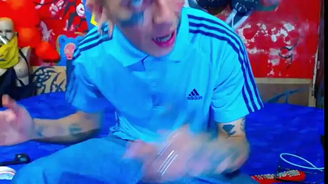 Snapshot of deivid_estrada chatting on 10.27.25 deivid estrada online show from 10.27.25