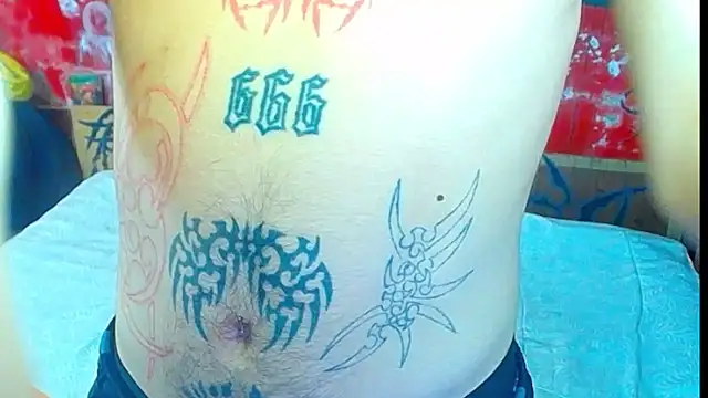 Snapshot of deivid_estrada chatting on 11.21.25 deivid estrada online show from 11.21.25