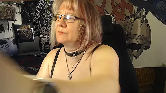 TittenMichelle online show from 05.17.26