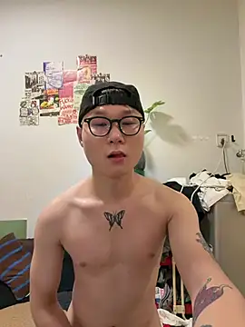 Snapshot of Eric246 chatting on 06.26.26 Eric246 online show from 06.26.26