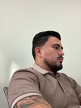 Snapshot of Rubens8866 chatting on 03.18.25 Rubens8866 online show from 03.18.25