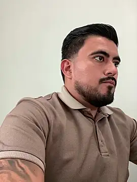 Snapshot of Rubens8866 chatting on 03.18.25 Rubens8866 online show from 03.18.25