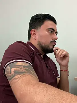 Snapshot of Rubens8866 chatting on 03.19.25 Rubens8866 online show from 03.19.25