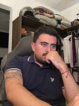 Snapshot of Rubens8866 chatting on 03.22.25 Rubens8866 online show from 03.22.25