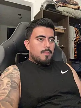 Snapshot of Rubens8866 chatting on 03.23.25 Rubens8866 online show from 03.23.25