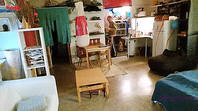 BongChannel online show from 01.04.25