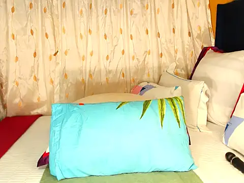 ChloeTyler23 online show from 03.07.25