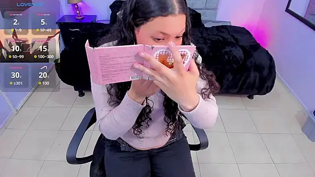 Lana stone  online show from 01.19.25