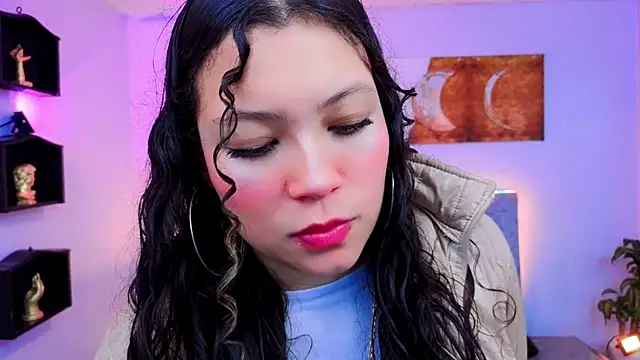 Lana stone  online show from 10.03.25