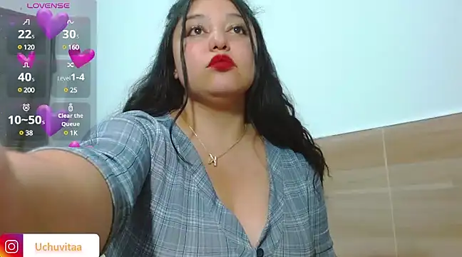 Snapshot of Kym_Owens chatting on 12.13.24 Kym Owens online show from 12.13.24