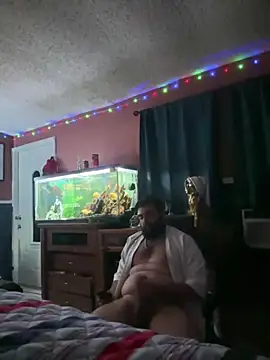 Snapshot of bigdickgio6923 chatting on 01.13.25 bigdickgio6923 online show from 01.13.25